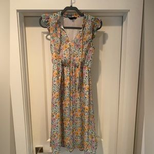 Banana republic size small floral dress with‎ ruffles